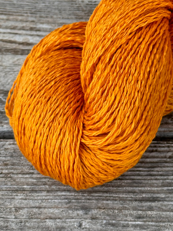 100% Merino yarn - Light Fingering / 3-4ply – Golden Yellow